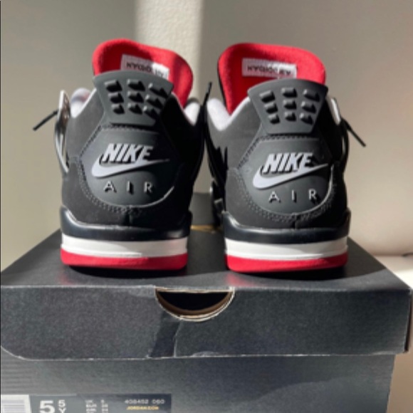 Air Jordan 4’s Bred (GS) - Picture 4 of 5